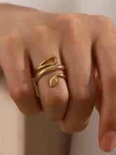 Load image into Gallery viewer, Snake Ring Gold