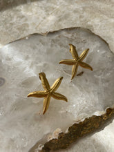 Load image into Gallery viewer, Pippa Starfish Stud Earring Gold
