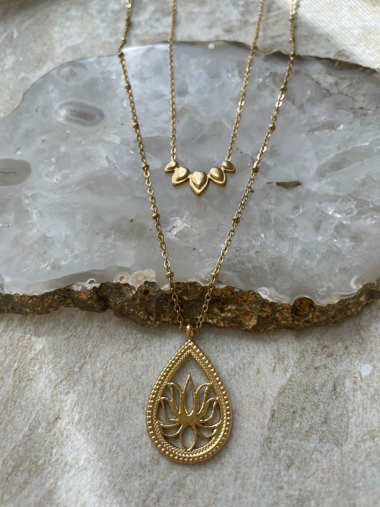 Lotus Petal & Lotus Necklace Gold - Stack