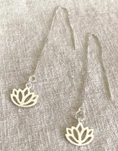 Load image into Gallery viewer, Lotus Sterling Silver threader earring
